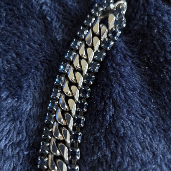 Choker style necklace, blue crystals with silver metal snakestyle - Picture 4 of 6